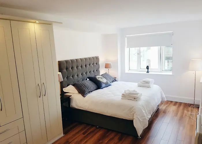 42 Adelaide Square Apartment Suite