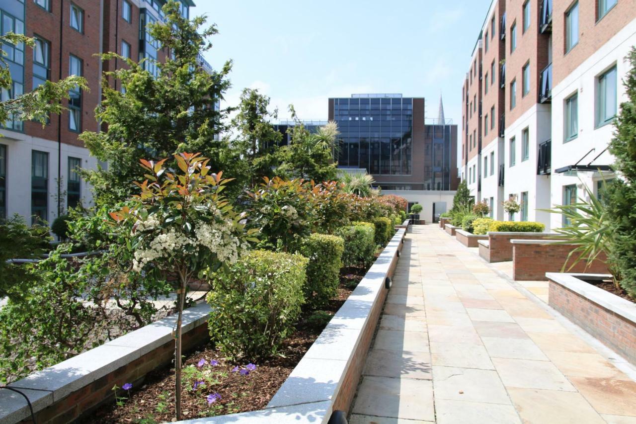Apartment 42 Adelaide Square