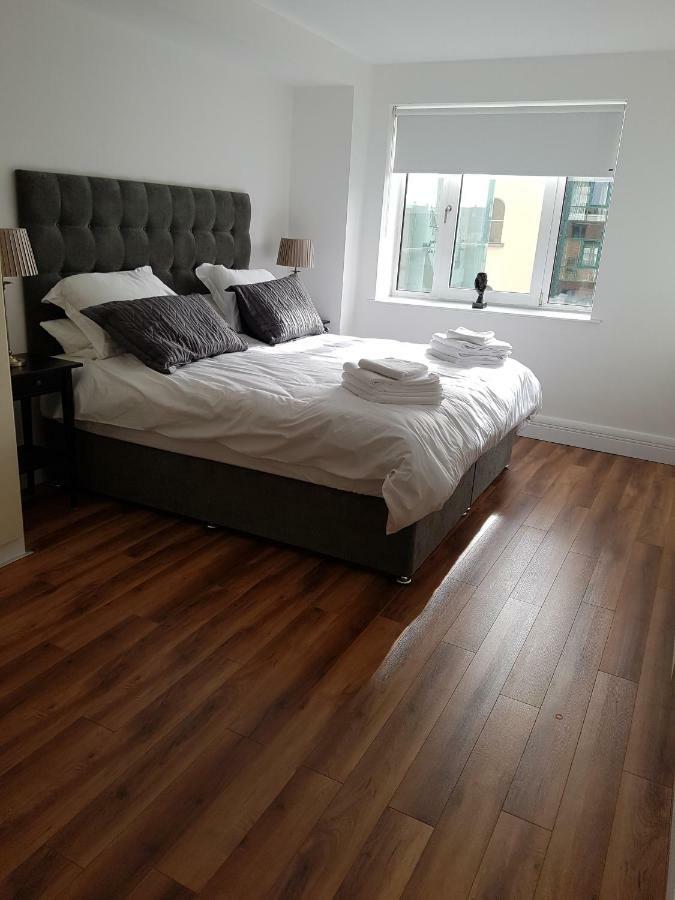 42 Adelaide Square Apartment *